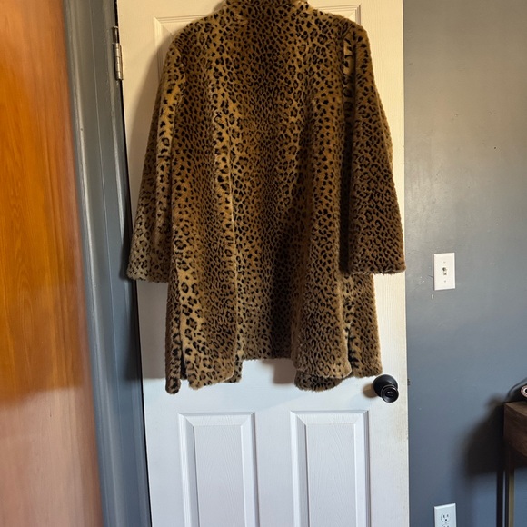 Worthington Leopard Faux Fur Jacket - Picture 7 of 8